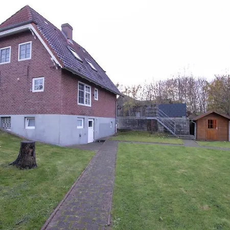 Seestern - Familienfreundliches Fuer 5 Personen Mit Sauna Und Garten. Hunde Willkommen! Holiday home Dagebuell