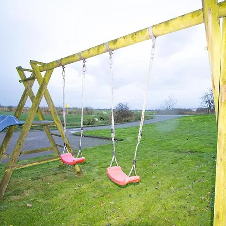 Seestern - Familienfreundliches Fuer 5 Personen Mit Sauna Und Garten. Hunde Willkommen! Dagebuell