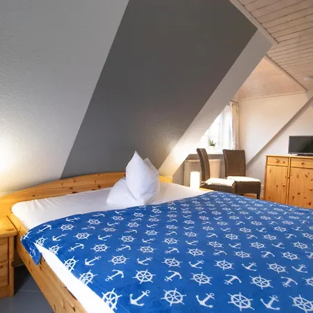 Seestern - Familienfreundliches Fuer 5 Personen Mit Sauna Und Garten. Hunde Willkommen! * Dagebuell